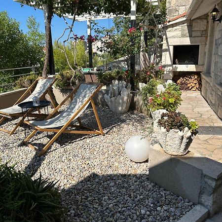Romantic Stone- Studio Apartman Omis Exterior photo
